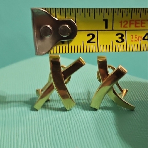 🥰SALE! Tiffany & Co Paloma Picasso 18k yg Signature X Omega Back Earrings - Picture 9 of 12